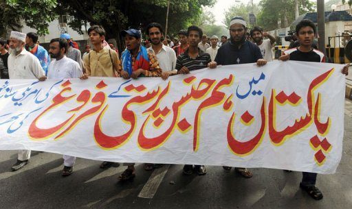 pakistan gay rally