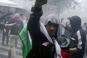 palestinian_demonstration_in_paris.jpg.size.xxlarge.promo