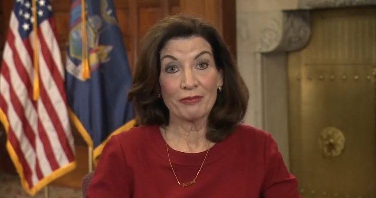 Gov. Hochul’s Mask Mandate Back in Effect After New York State Appellate Judge Grants Emergency Stay