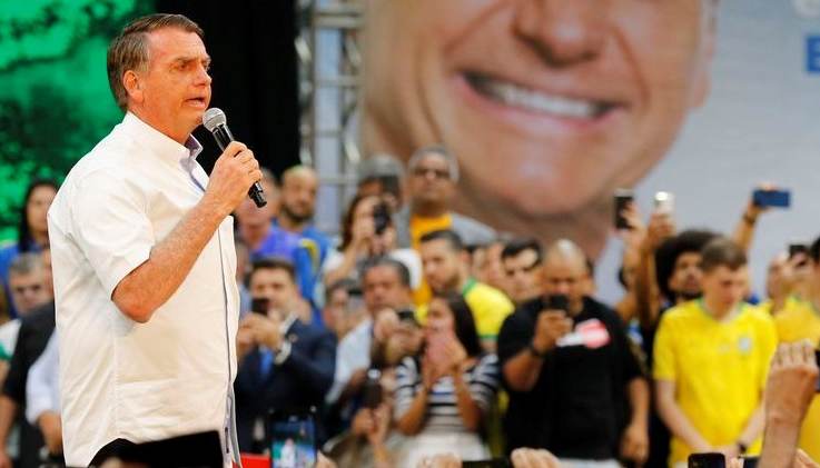Brazilian President Jair Bolsonaro speaks to the audience at his reelection campaign in Rio de Janeiro (Photo: Tomaz Silva/Agência Brasil)