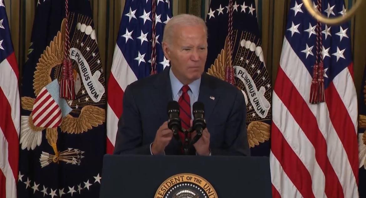 Biden Goes Off-Script Again: They Keep Telling Me… I Gotta Keep Wearing a Mask, But Don’t Tell Them I Didn’t Have It On When I Walked In (VIDEO)