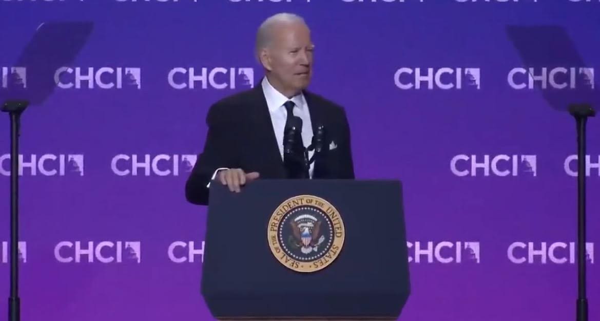 Joe Biden Blames Trump and Republicans in Congress For Border Crisis as ‘Never-Ending’ Line of Illegal Aliens Storm Eagle Pass, Texas (VIDEO)