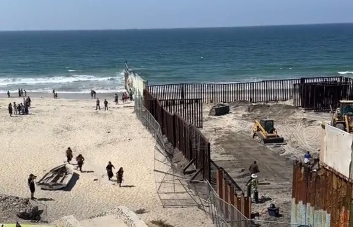Shock Video: Illegal Aliens Run Into US in San Diego Through Construction Site on Border Wall