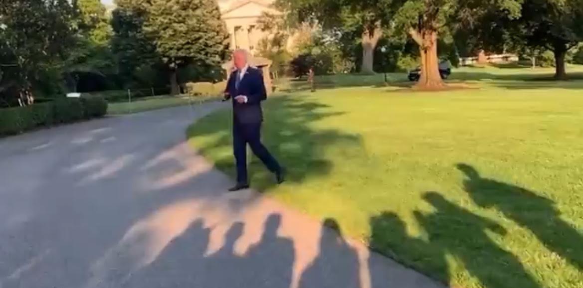 Joe Biden Bumps His Head While Exiting Marine One After Taking Massive Fall!