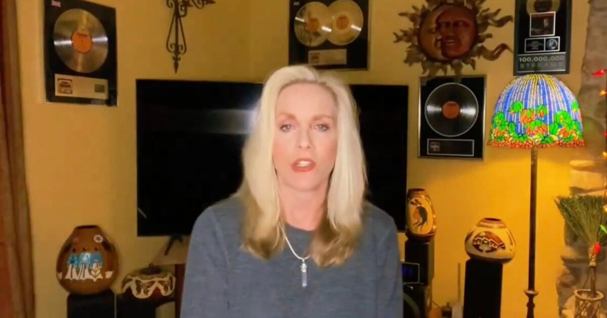 Former Rock Vocalist Cherie Currie Denounces Democrats, Calls Obama ‘Terrible President’ in Blistering Critique — ‘Voting for Democrats Now Just Makes You a Fool’