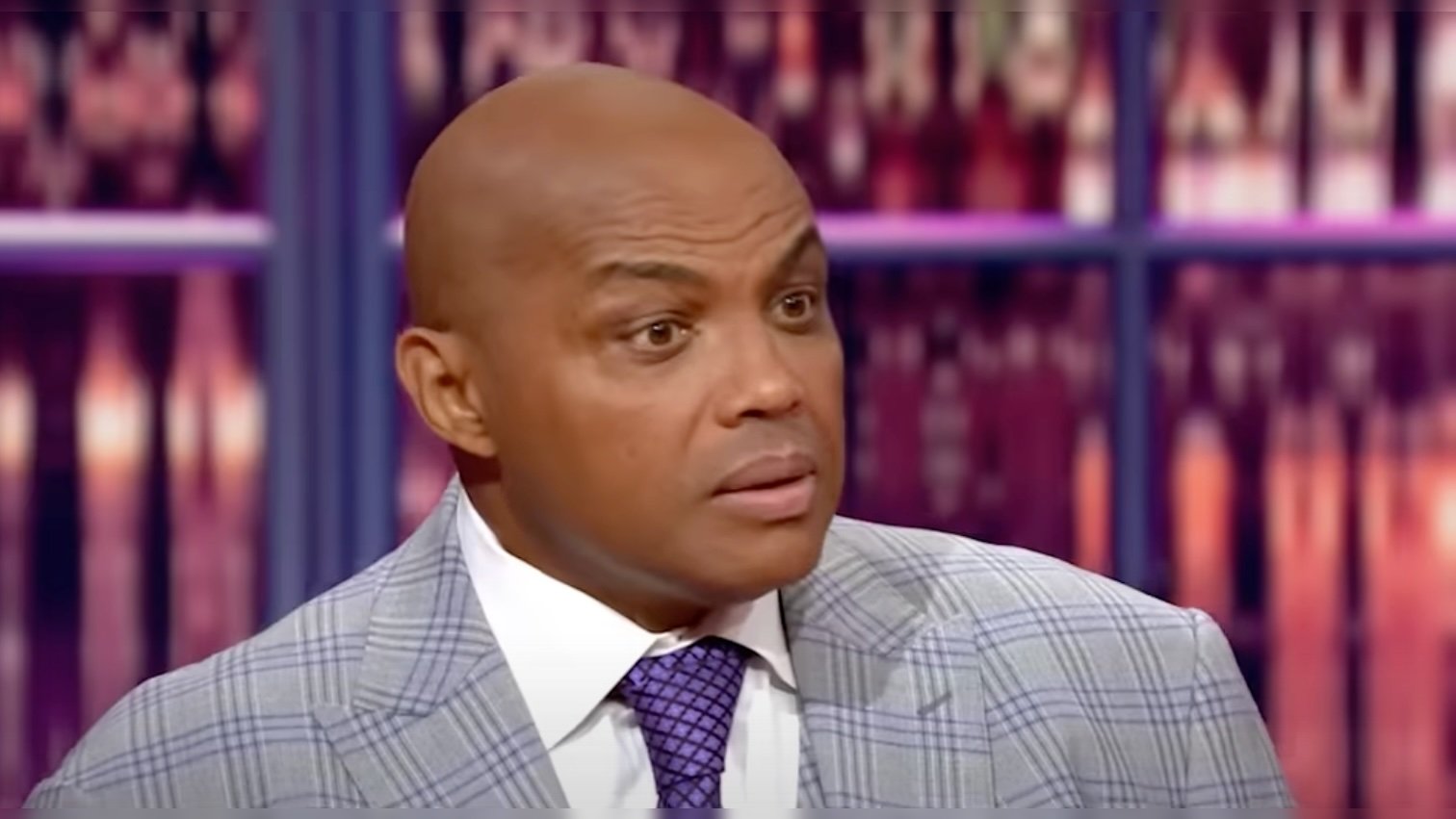 CNN Cancels Charles Barkley’s Show Over Horrific Ratings, Barkley Previously Threatened To Punch Black People Wearing Trump Mugshot Shirts During Episode