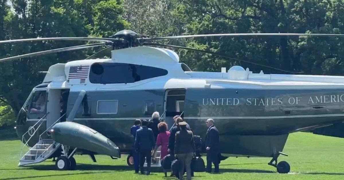 UNREAL! Joe Biden Boards Marine One *Before* White House Staffers Allow Media on South Lawn in Order to Hide Biden’s Stiffened Gait (VIDEO)