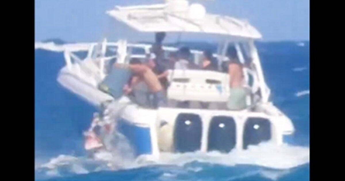 BUSTED: Party People on Boat in Florida Caught on Camera Dumping Cans of Garbage Into the Ocean (VIDEO)