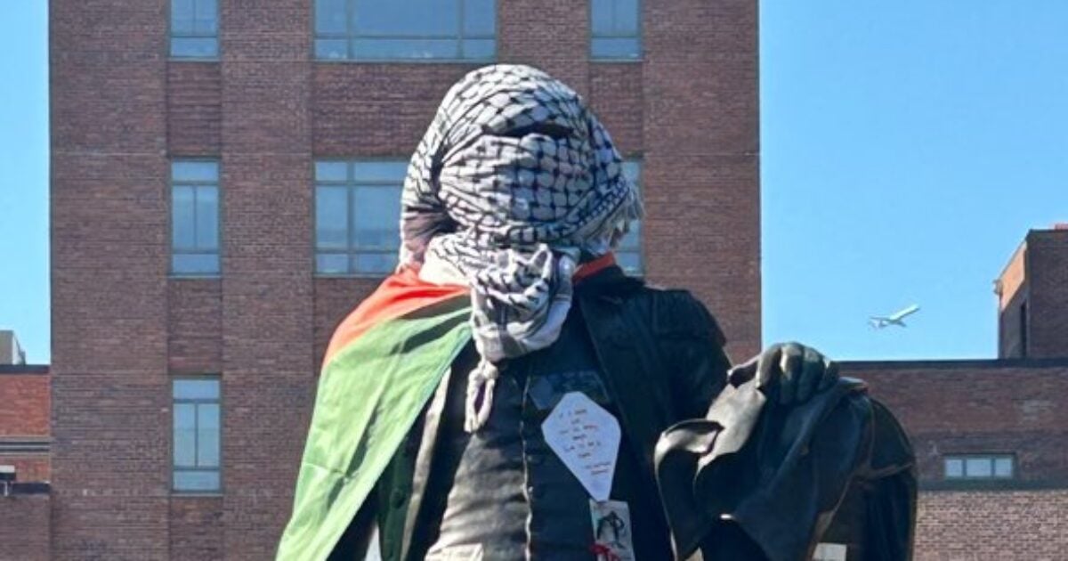 OUTRAGE: George Washington Statue Still Covered in Palestinian Terrorist Rag and Flag at GW University; Rep. Lauren Boebert Only One Who Tried to Intervene (Video)