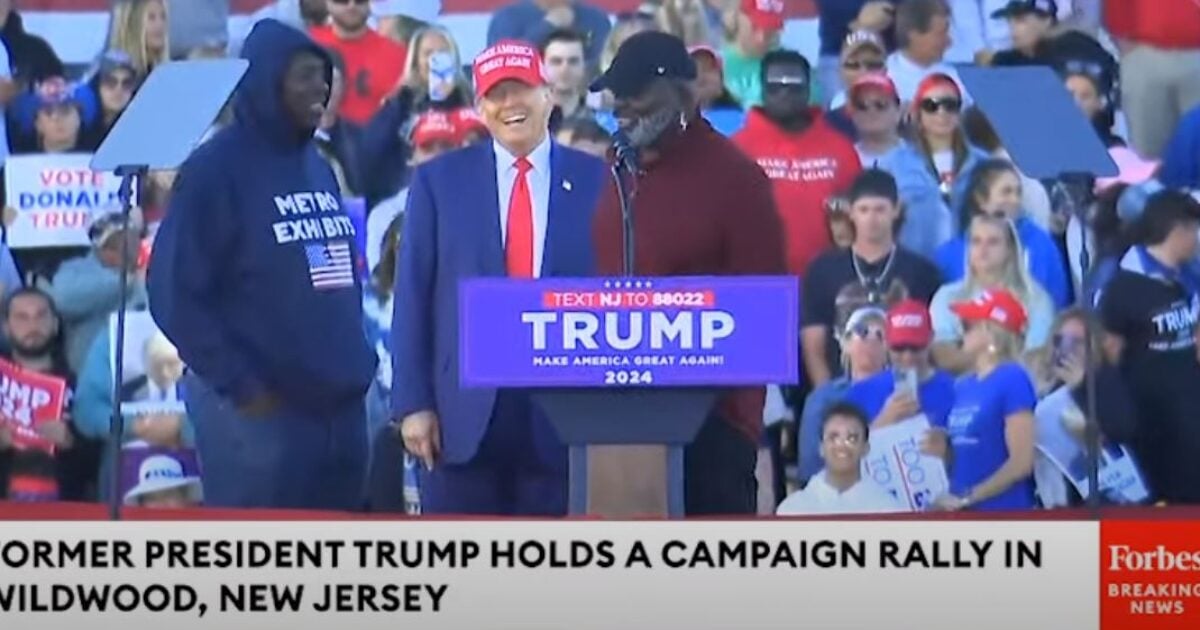BREAKING: NFL Great Lawrence Taylor Endorses President Donald Trump at Wildwood Rally! – “I Grew Up a Democrat and Always Was a Democrat Until I Met This Man Right Here” (VIDEO)