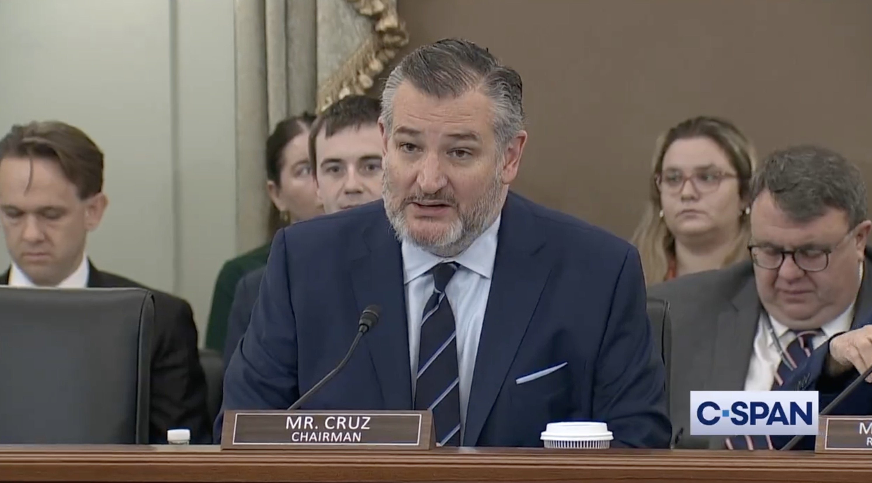 RINO Ted Cruz Pushes for Prolonged War, Attacks Trump for Seeking Peace Deal