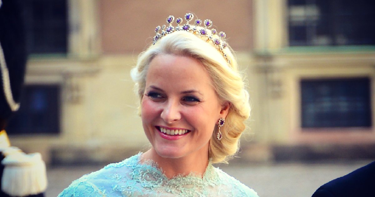 After Jeffrey Epstein Scandal, Her Son’s Conviction for Rape, and a Lung Transplant, Mette-Marit Has Become the New Queen of Norway After Jeffrey Epstein Scandal, Her Son’s Conviction for Rape, and a Lung Transplant, Mette-Marit Has Become the New Queen of Norway