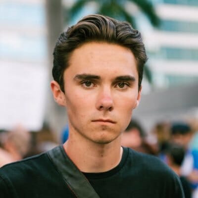 “Stay in the Kitchen and Make Sandwiches” – Conservatives Roast Gun-Grabbing Brat David Hogg After He Taunts Pro-Gun Activists and Brags About His Marksmanship Skills