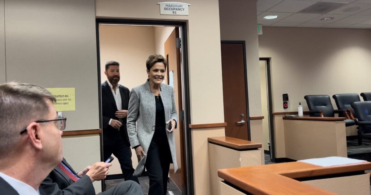 WATCH LIVE FROM MARICOPA COUNTY COURT ROOM: Kari Lake's Historic Trial on Election Interference - Begins at 9 AM MST | The Gateway Pundit | by Jordan Conradson