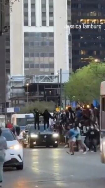 Teens Riot in Chicago Days After Democrats Choose City for 2024 Convention (Video)