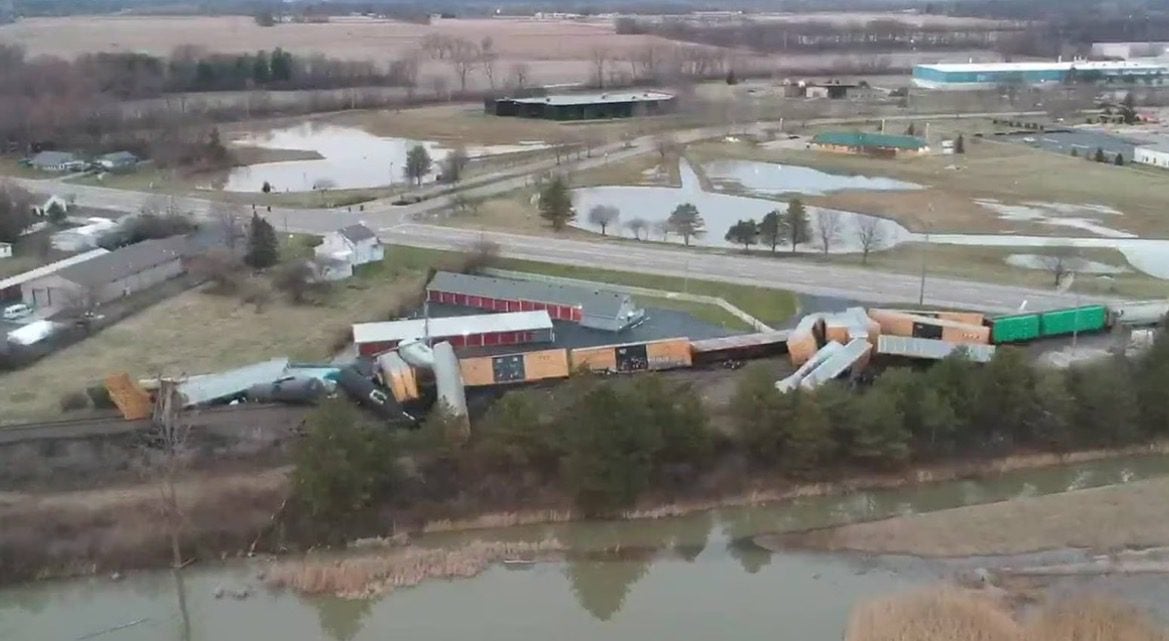 DEVELOPING: Residents Told to Shelter in Place After Train Derailment in Springfield, Ohio (VIDEO)