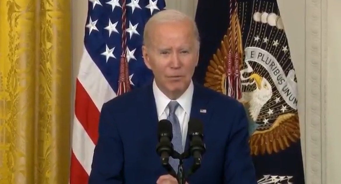 Joe Biden Tries Twice Reciting Poem at Awards Ceremony, Fails Both Times (VIDEO)