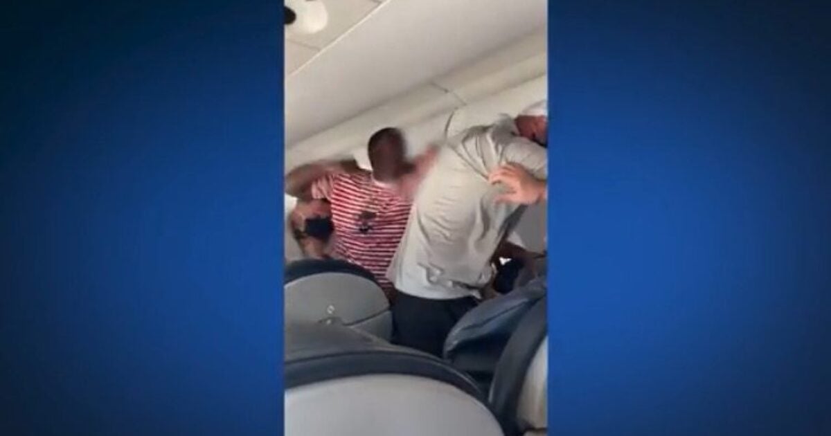 Wild Brawl Breaks Out on American Airlines Flight to Austin From New Orleans (VIDEO) | The Gateway Pundit | by Cristina Laila