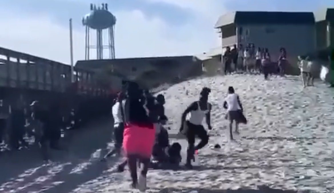 6 People Shot on Busy South Carolina Beach – Beachgoers Scatter – Several Suspects in Custody (VIDEO)