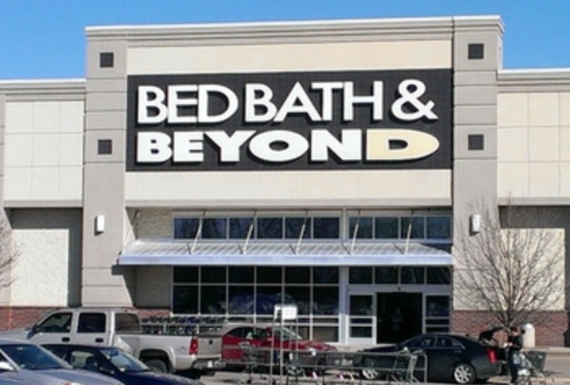 <div>Bed Bath & Beyond Stock Value Falls to Record Low – Close to Filing for Bankruptcy</div>