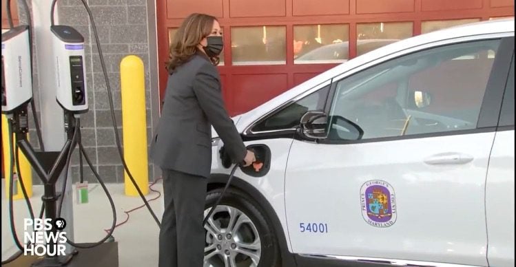 "There's No Sound or Fume... How Do I Know It's Working?" - Kamala Harris Struggles with Electric Car Charger (VIDEO) | The Gateway Pundit | by Cristina Laila