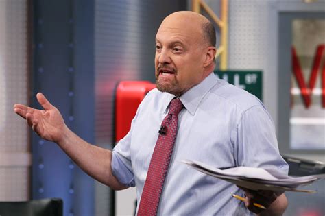 Triple Vaxxed CNBC Host Jim Cramer Tests Positive for Covid-19 in 'Breakthrough Case' | The Gateway Pundit | by Cristina Laila