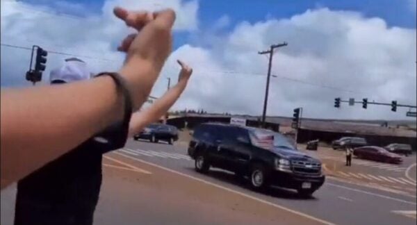 Angry Maui Fire Survivors Let Loose With Middle Fingers and F-Bombs at Joe Biden as Motorcade Passes (Video)