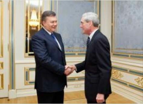Mueller-w-Ukraine-Leader.jpg
