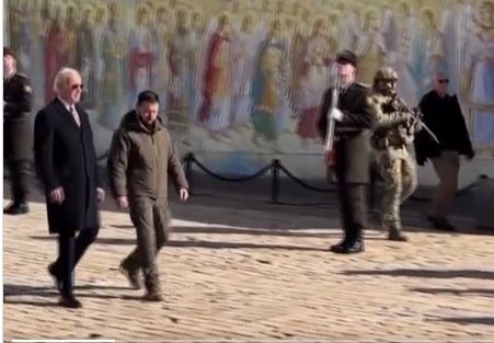 That’s Odd: Air Raid Sirens Sound Off as Joe Biden and Zelensky Walk Through Kiev – Not One Person Makes Mad Dash for Cover (VIDEO)
