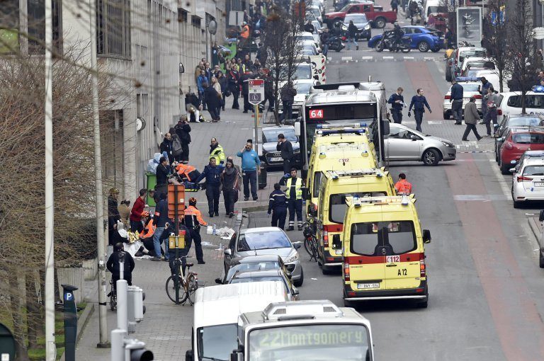 22 Mar 2016, Brussels, Belgium --- - Attentat ¿ la station de mÈtro Maelbeek - Aanslag in metrostation Maelbeek 22/3/2016 pict. by Philip Reynaers © Photo News --- Image by © Philip Reynaers/Photo News S.A./Corbis