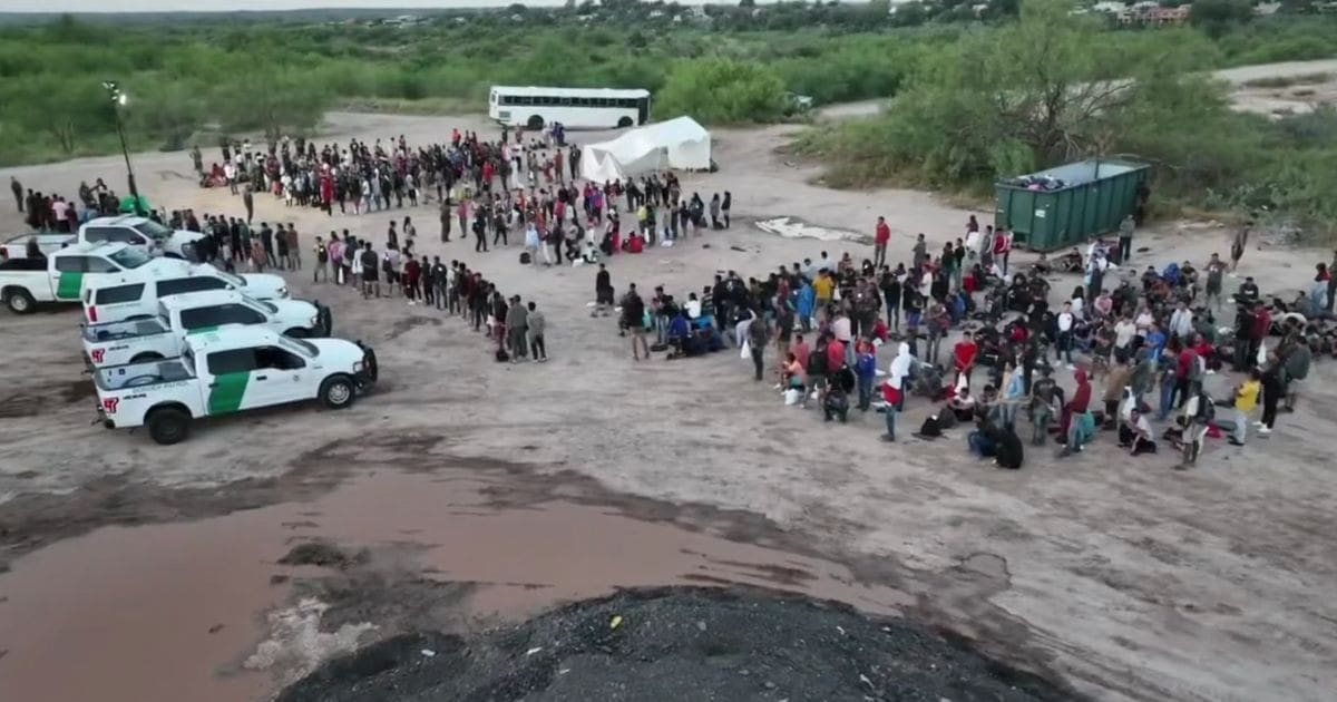 REPORT: Illegal Aliens Are Rushing to the Border Now Because They’re Afraid Trump is Going to Win in November