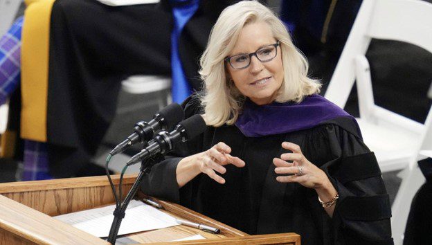 “Our Young People Have Good Sense!” –  College Grads Completely Humiliate Liz Cheney After She Smears President Trump and Brags About the January 6th Committee Witch-Hunt (VIDEO)