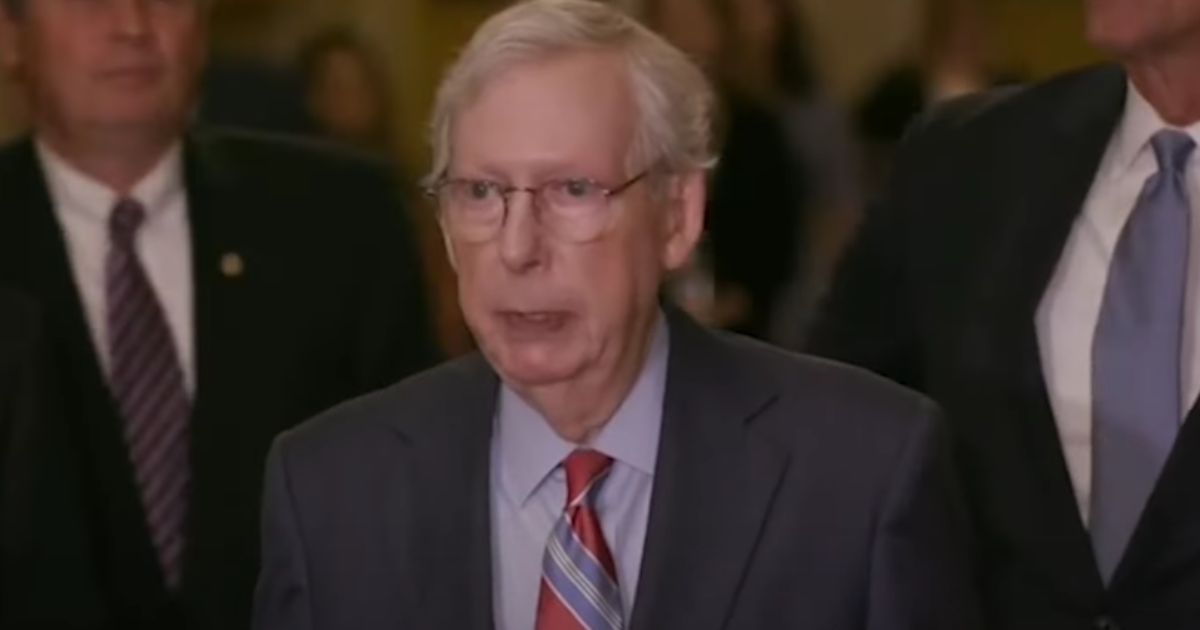 REVEALED: Mitch McConnell Recently Had a Major Fall at DC Airport – Also Reportedly Using a Wheelchair As a “Precaution” in Crowded Situations (VIDEO)