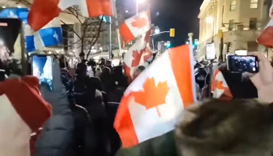 BREAKING VIDEO: Ottawa Police Shoot Rubber Bullets and Tear Gas on Peaceful Freedom Protesters Protesters-shame-rubber-bullets-