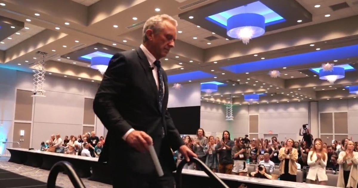 This Twitter screen shot shows Robert F. Kennedy Jr. leaving a stage and receiving a standing ovation.