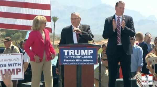 sheriff joe az trump
