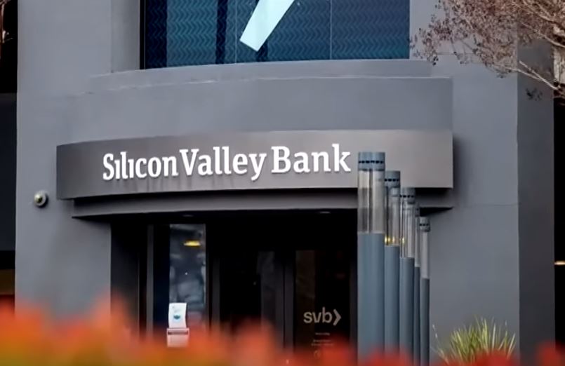 As Silicon Valley Bank Faced Collapse, Leaders Were Pushing ‘Woke’ LGBT Nonsense