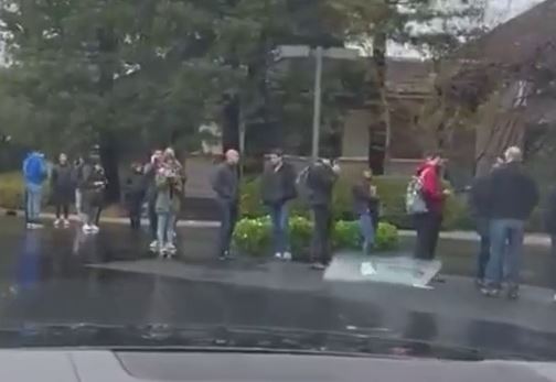 MASSIVE Line Forms Outside of San Francisco Silicon Valley Bank Branch as Bank Folds (VIDEO)