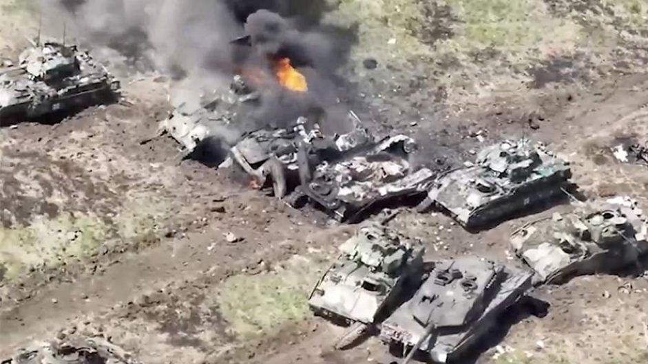 tanks-ukraine.jpeg