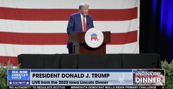 <div>Trump Steals the Spotlight at Lincoln Dinner, Flaunts Dominant Poll Numbers, Leaving Desantis & Other Presidential Candidates in Attendance Red-Faced (VIDEO)</div>