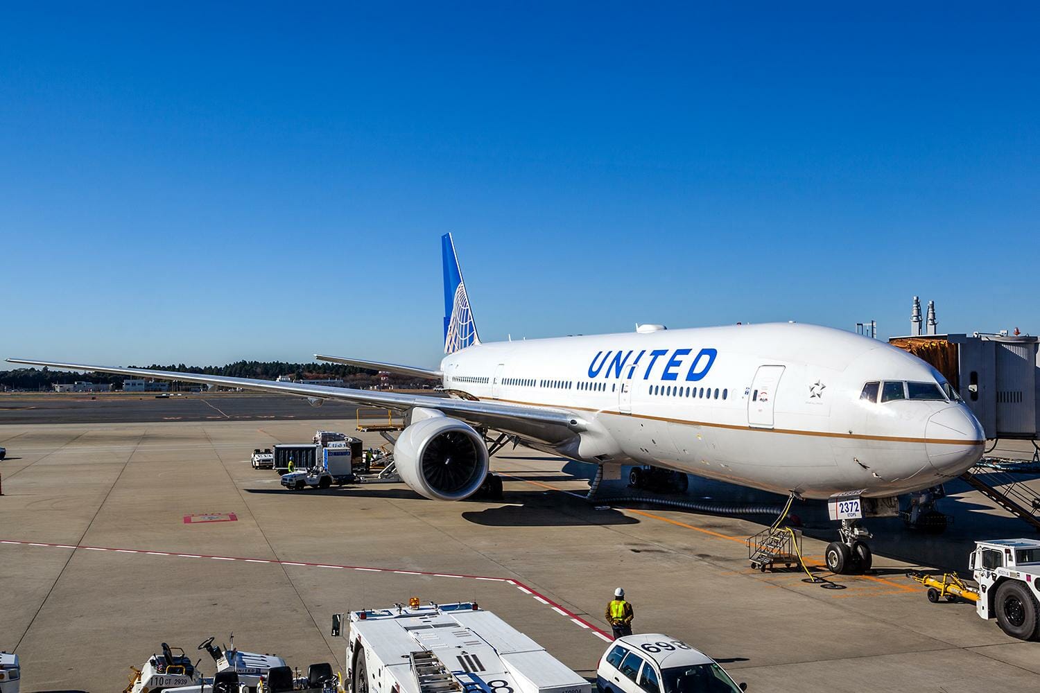 DEVELOPING: United Airlines Issues Nationwide Ground Stop Due to Computer Issue