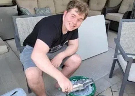 AWFUL: 19-Year-Old Utah Man Collapses and Dies Suddenly In Front of his Family After Revealing the Country He was Going to for His Mormon Mission